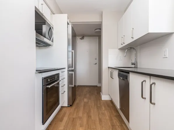 190 Jameson Ave #50037A-601, Toronto, ON M6K 2Z5