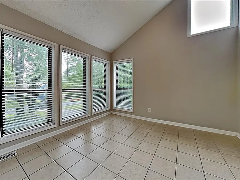 5142 Manitou Way — Photo 6