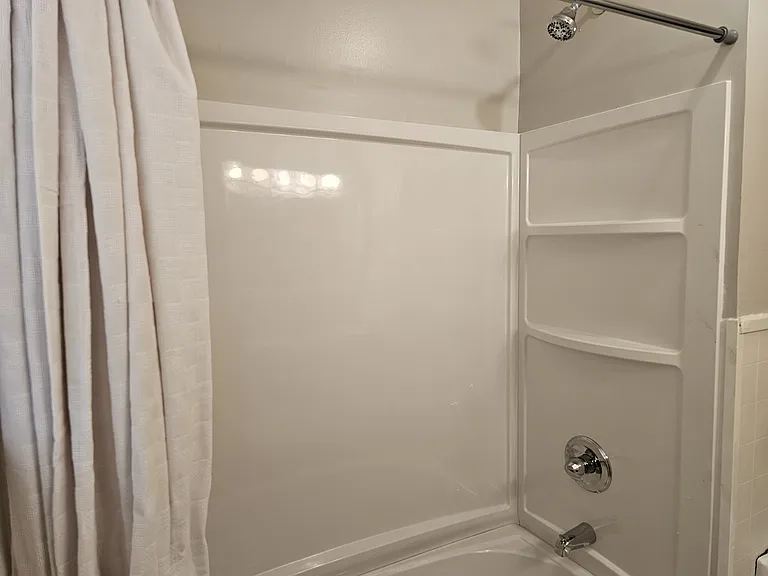 114 Fairlane Dr — Photo 17