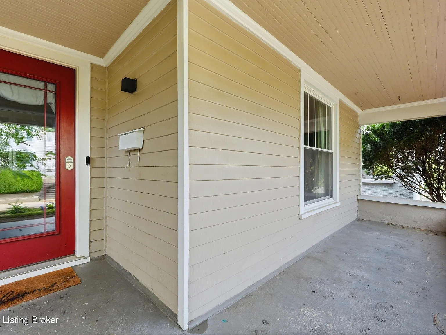 2 bed, 1.0 bath, 1145 sqft, $1,800 — Photo 4