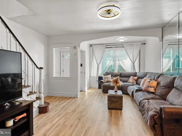 1146 Rosalie St, Philadelphia, PA 19149