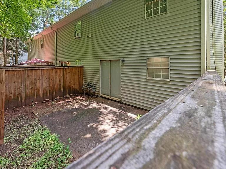 2897 Spruce Cir — Photo 19