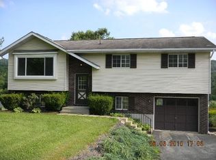 5434 Golden Key Rd, Kempton, PA 19529