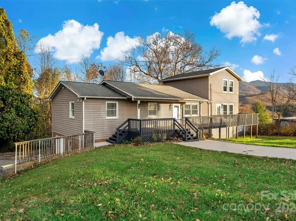 200 Lincoln Park Rd, Burnsville, NC 28714