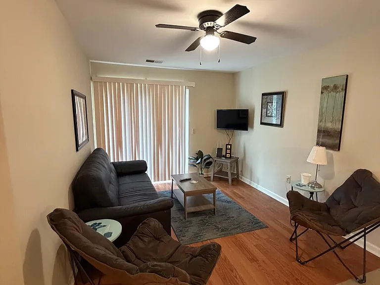 261 Simpson Ave #127 — Photo 3