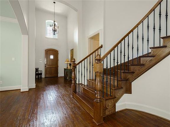 4th image of 4081 Chimney Rock Dr