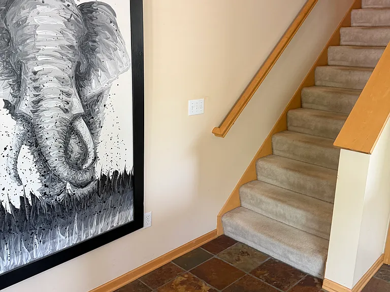 8102 Golden Valley Rd — Photo 28
