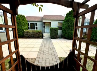 3434 34th Ave W, Seattle, WA 98199