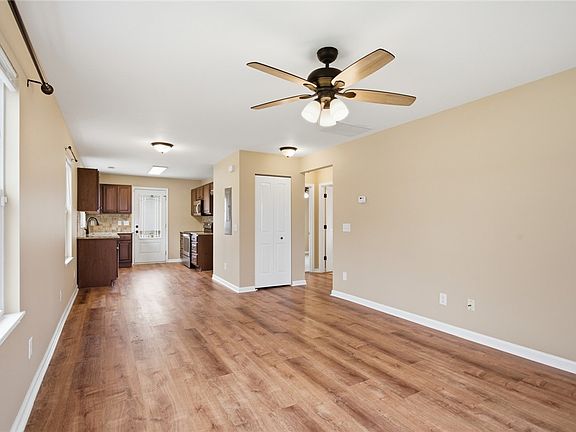 4th image of 1000 Overbrook Dr