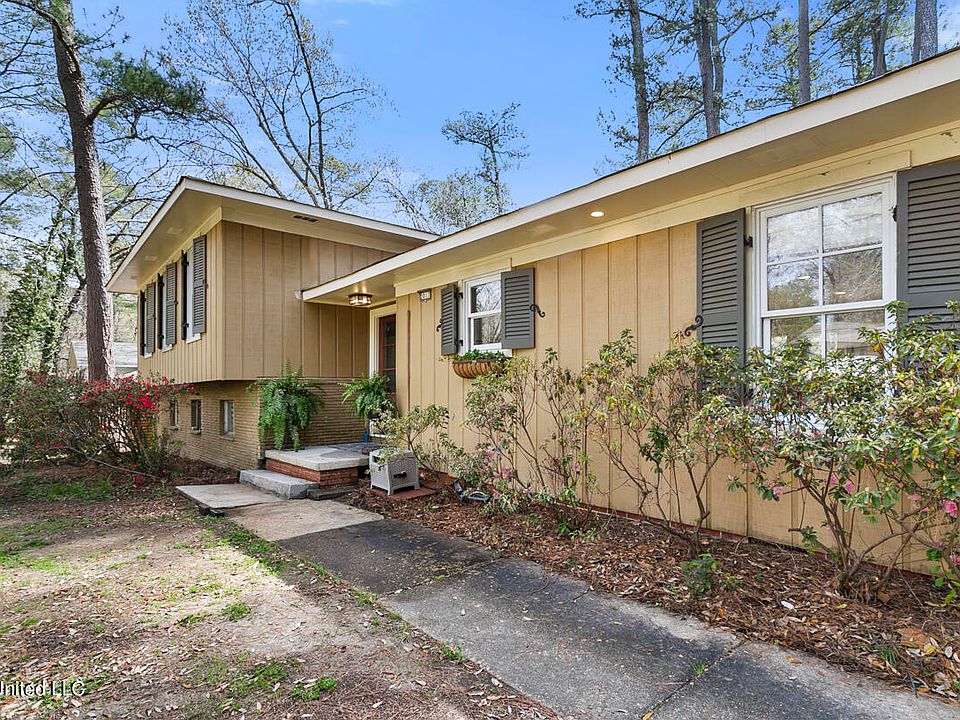 2017 Southwood Rd, Jackson, MS 39211 Zillow