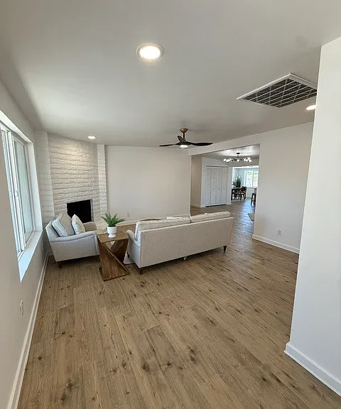 924 S Elmerita Ave — Photo 5