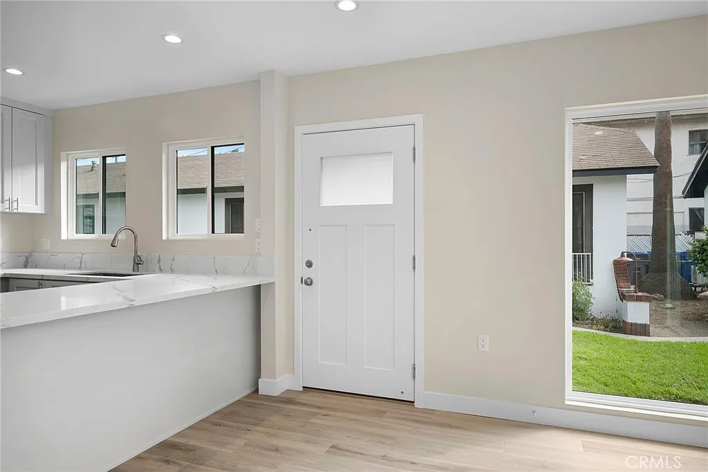 1 bed, 1.0 bath, 675 sqft, $2,250 — Photo 3