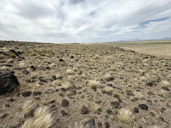 W 5800 South St, Kanosh, UT 84637