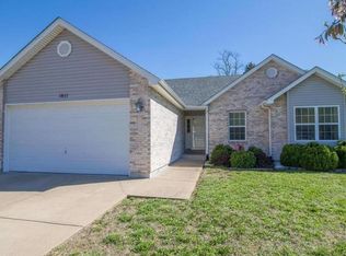 1611 Twelve Oaks Pl, Pevely, MO 63070