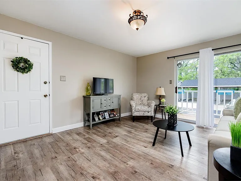 1239 Creve Coeur Crossing Ln #G — Photo 18