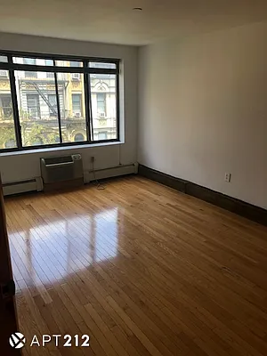 Rented by APT212 INC | media 9