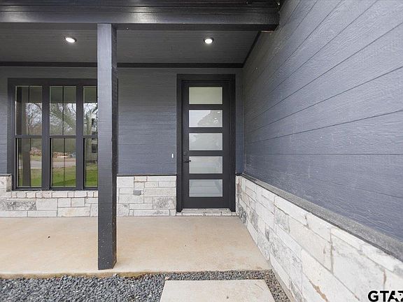5th image of 3008 Walton Rd
