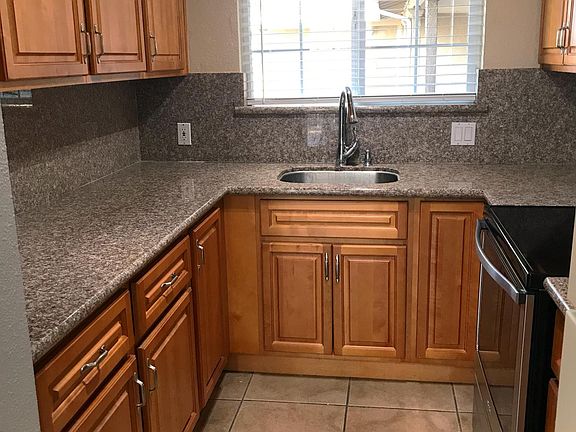 5th image of 2640 Bowers Ave #3
