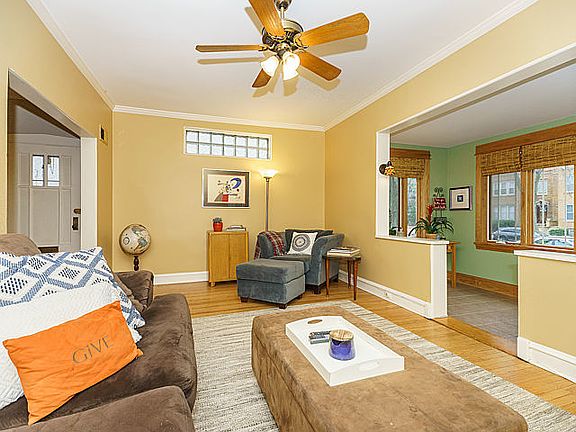 5th image of 2136 W Morse Ave
