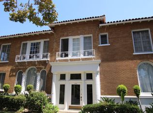 144 N Swall Dr APT A, Beverly Hills, CA 90211