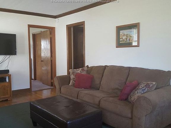5th image of 3905 Washington Ave SE