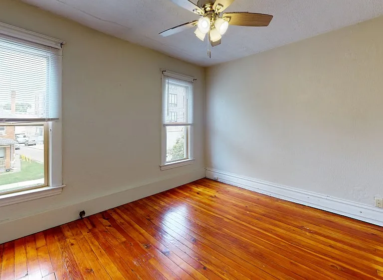 23 W 10th Ave #23B — Photo 4