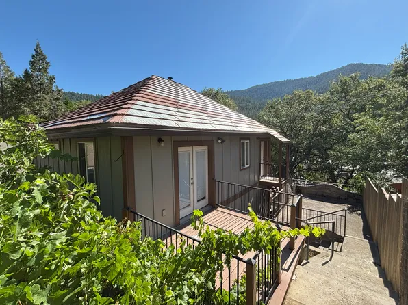 5807 Castle Ave #A, Dunsmuir, CA 96025