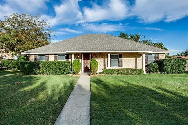 1st image of 501 Granada Dr