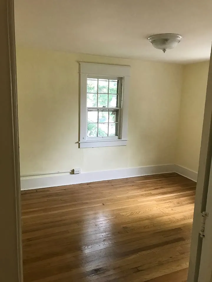 42 Elm St — Photo 3