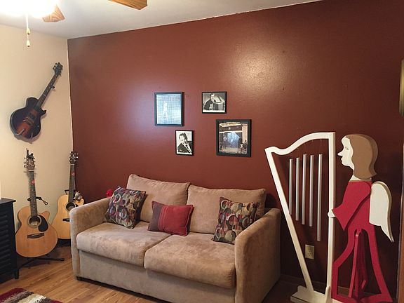 Bedroom 3/Music Room