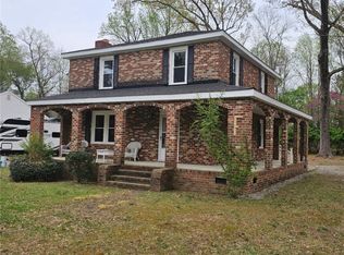 2501 Bermuda Ave, Chester, VA 23836