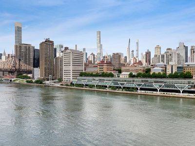 531 Main St APT 923, New York, NY, 10044