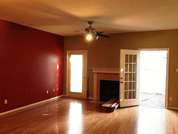 Hardwoods / Fire place