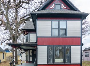 1060 26th St, Des Moines, IA 50311