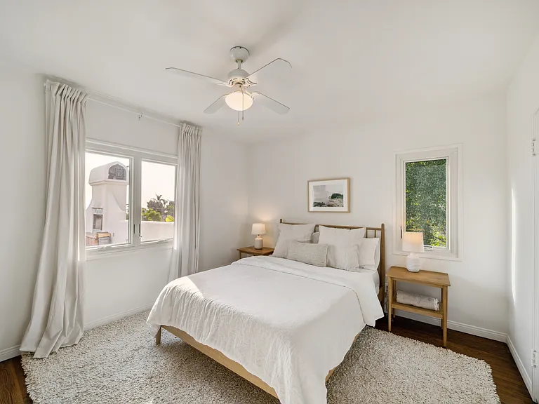 1109 Cliff Dr — Photo 8