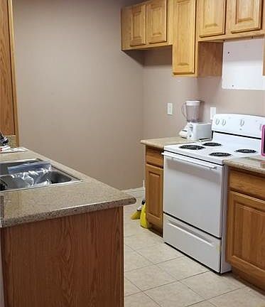 5th image of 1515 E Reno Ave Unit B205