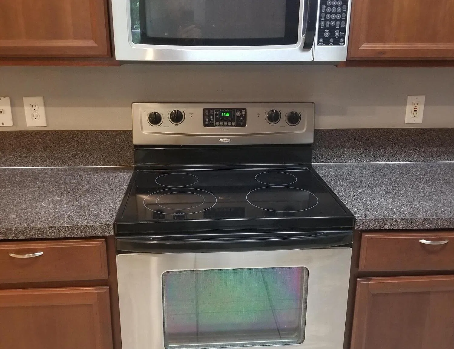 2 bed, 2.0 bath, 1230 sqft, $1,550 — Photo 3