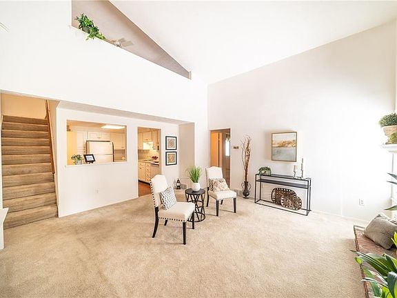 2nd image of 5486 Sierra Dr #C