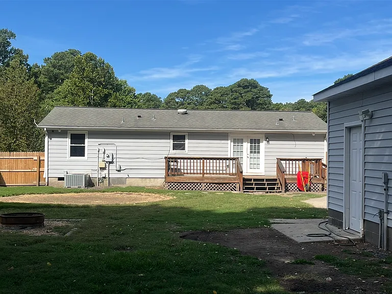 106 Virginia Ln — Photo 7