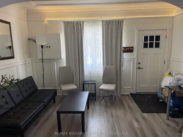 272 Mitchell St #1, Pt Colborne, ON L3K 1Y6
