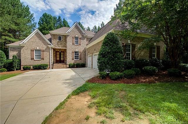 1st image of 194 Winding Forest Dr