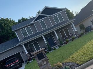 870 Elaine Ct, Hubbard, OH 44425