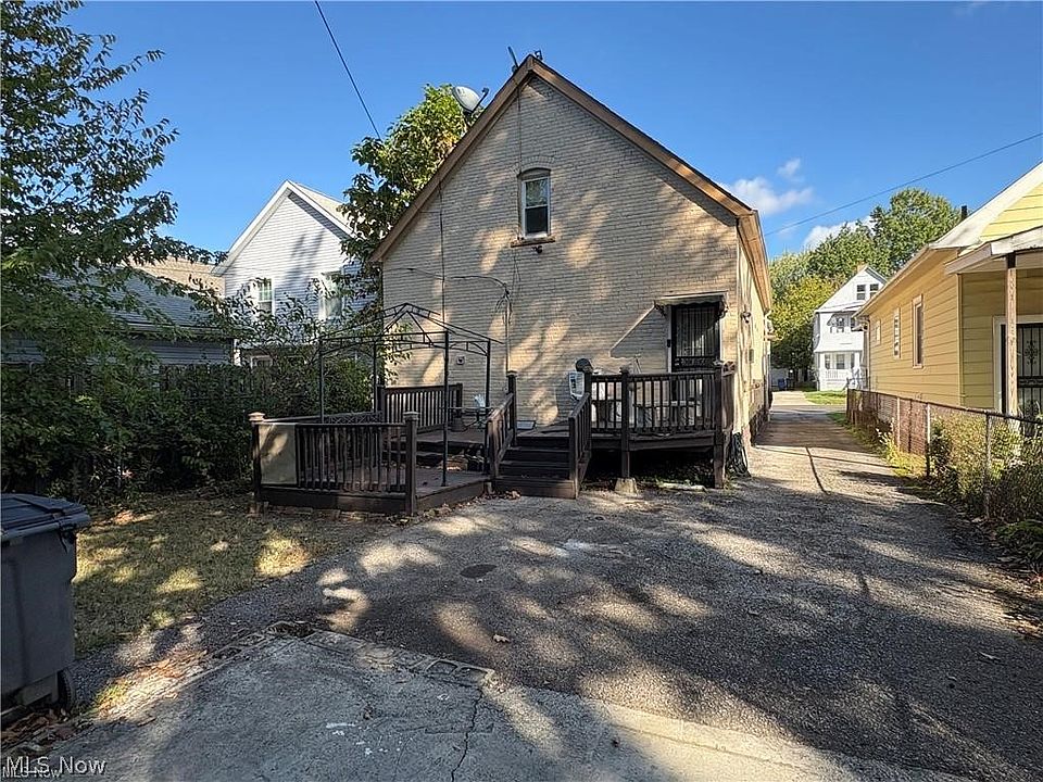 2778 E 118th St, Cleveland, OH 44120 | Zillow