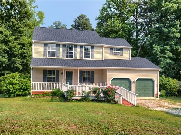 5776 Crany Creek Dr, Gloucester, VA 23061