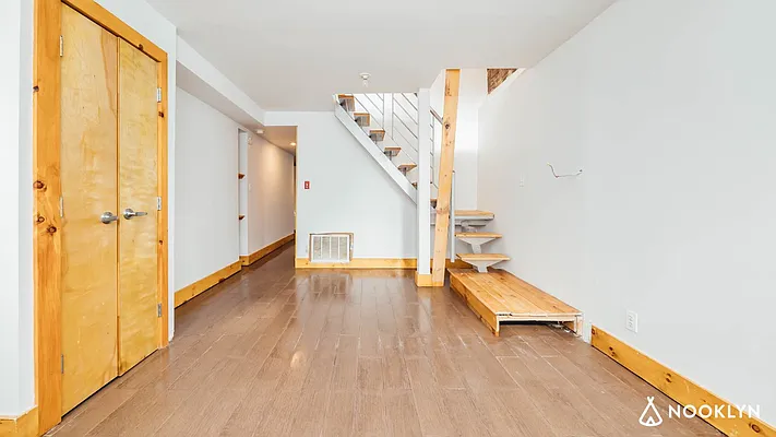Rented by Nooklyn NYC LLC | media 4