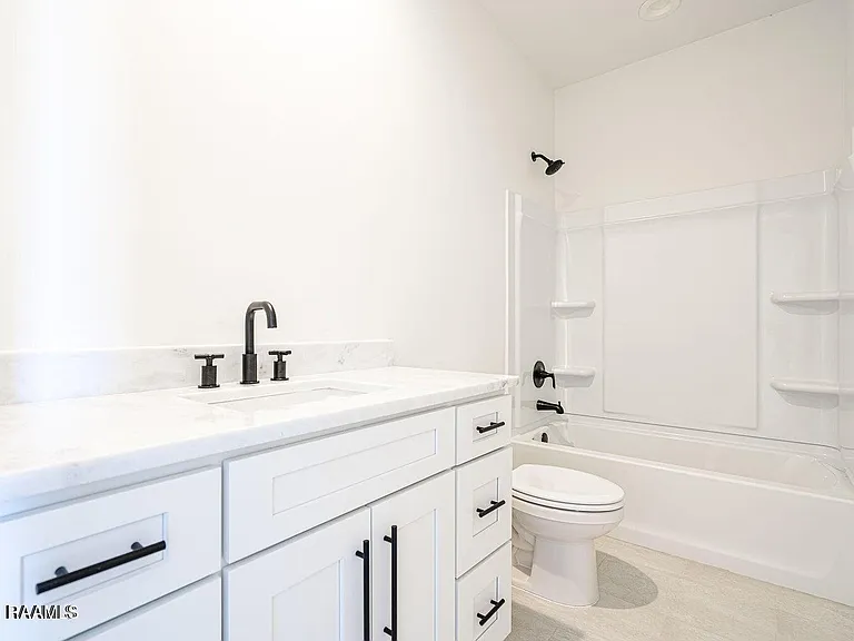8552 Cat Rd #B — Photo 18