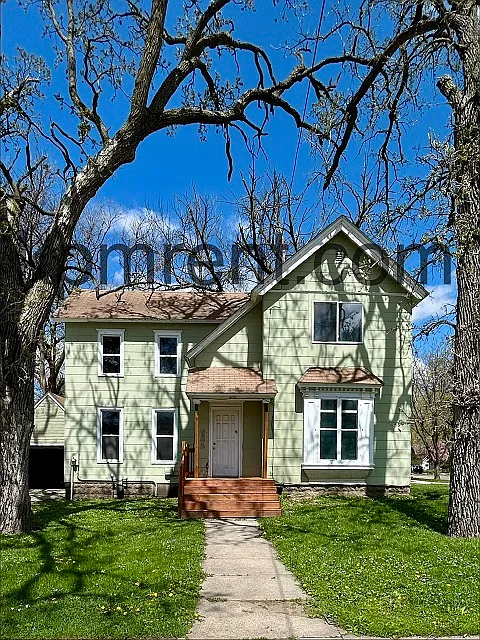 400 6th Pl NW #1