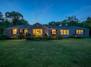 6312 Robin Hill Rd, Nashville, TN 37205