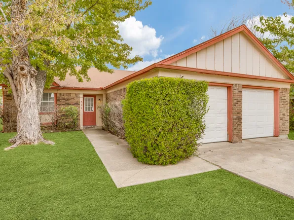 511 Nightshade Dr, Arlington, TX 76018