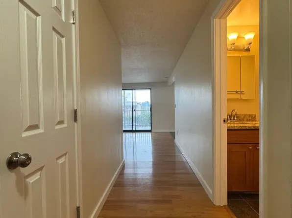 Annaron Apartments, 1727 14th Ave APT 15, Seattle, WA 98122